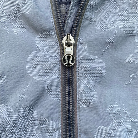 Lululemon Athletica Define Jacket - Picture 3 of 6